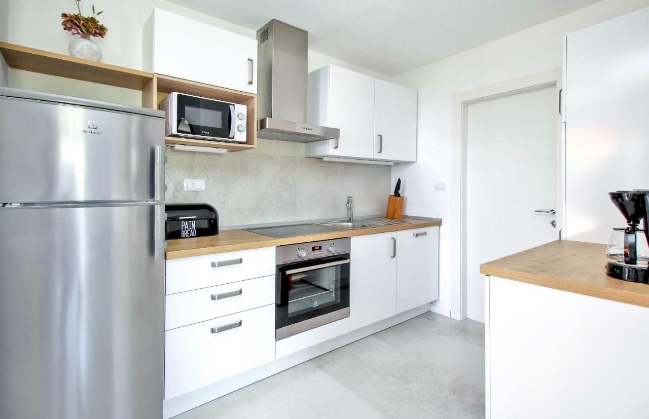 Apartment Levanat Molunat Exterior photo